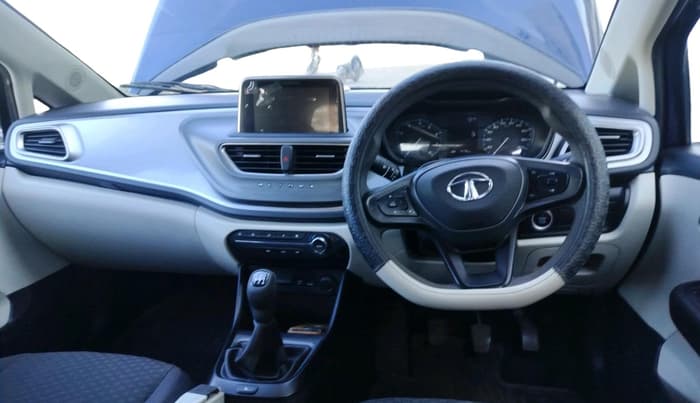 2023 Tata ALTROZ XT PETROL, Petrol, Manual, 4,172 km, interior