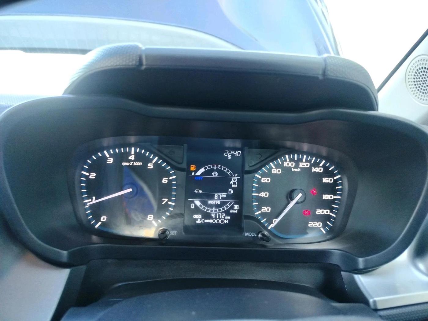 2023 Tata ALTROZ XT PETROL, Petrol, Manual, 4,172 km, interior