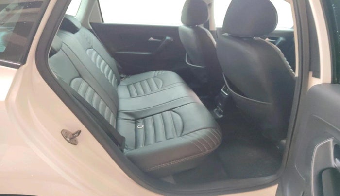 2020 Volkswagen Polo HIGHLINE PLUS 1.0, Petrol, Manual, 52,617 km, interior