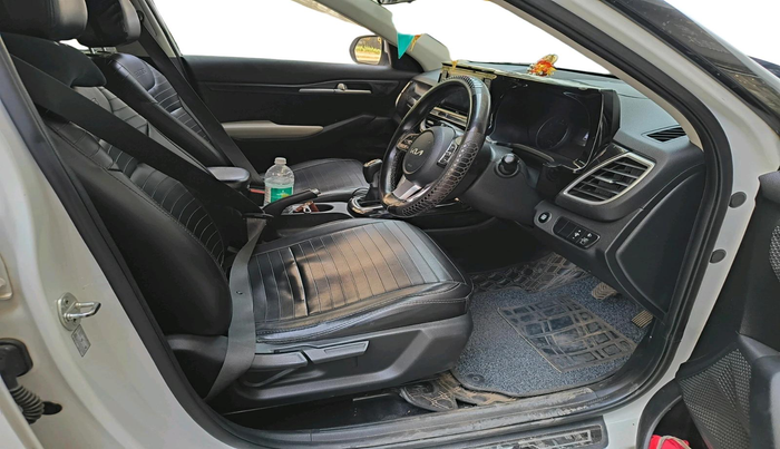 2021 KIA SELTOS HTK PLUS 1.5 IMT, Petrol, Manual, 1,24,133 km, interior
