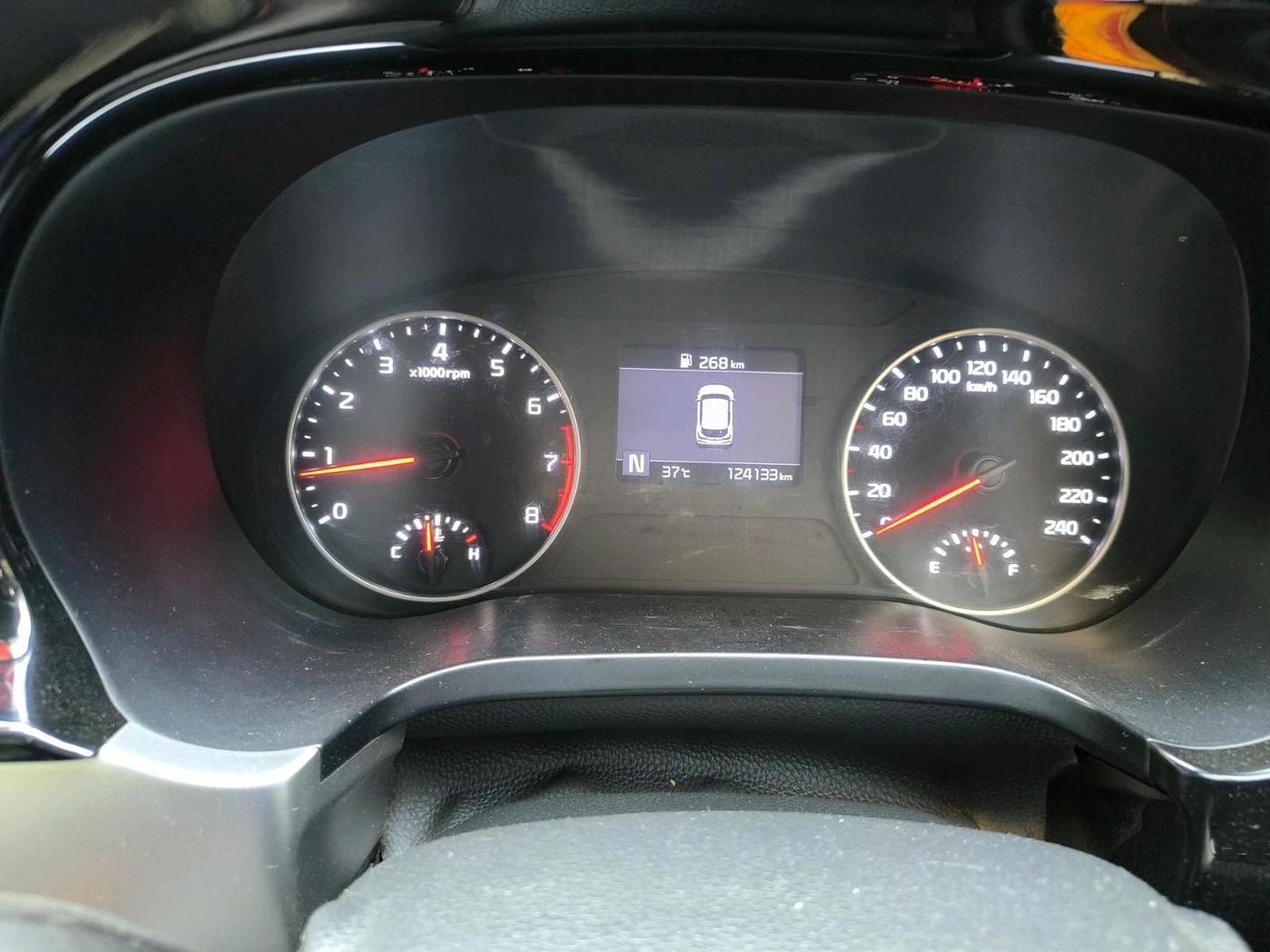 2021 KIA SELTOS HTK PLUS 1.5 IMT, Petrol, Manual, 1,24,133 km, interior