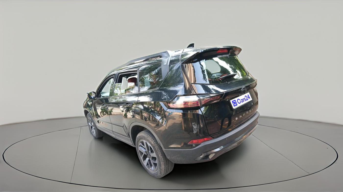 2022 Tata Safari XZA PLUS 6 S DARK EDITION, Diesel, Automatic, 33,157 km, exterior