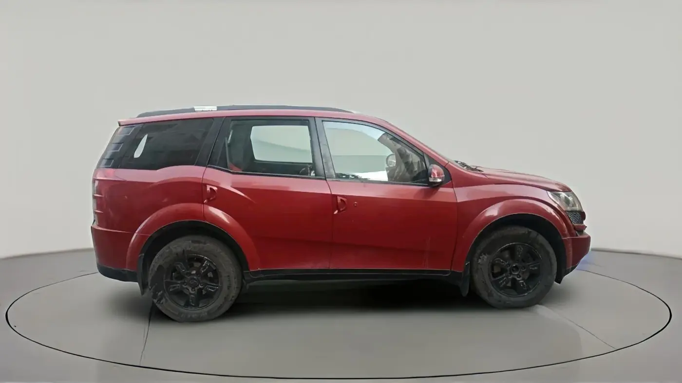 2011 Mahindra XUV500 W6, Diesel, Manual, 1,04,814 km, exterior