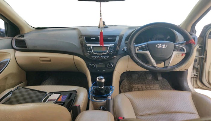 2011 Hyundai Verna FLUIDIC 1.6 VTVT SX, Petrol, Manual, 1,40,009 km, interior