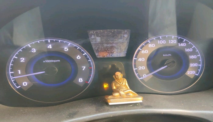 2011 Hyundai Verna FLUIDIC 1.6 VTVT SX, Petrol, Manual, 1,40,009 km, interior