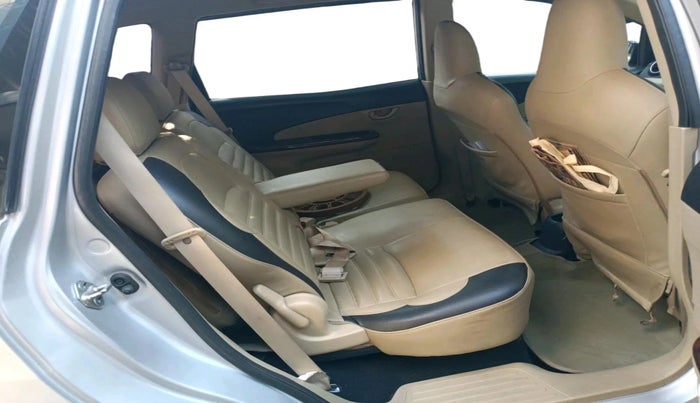 2015 Honda Mobilio 1.5L I-VTEC V, Petrol, Manual, 1,00,061 km, interior