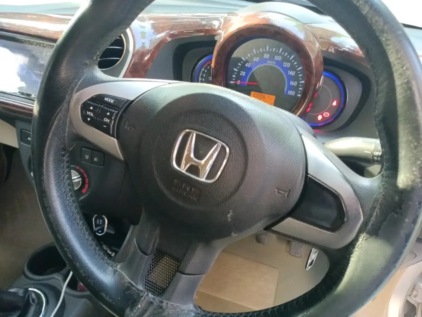 2015 Honda Mobilio 1.5L I-VTEC V, Petrol, Manual, 1,00,061 km, interior
