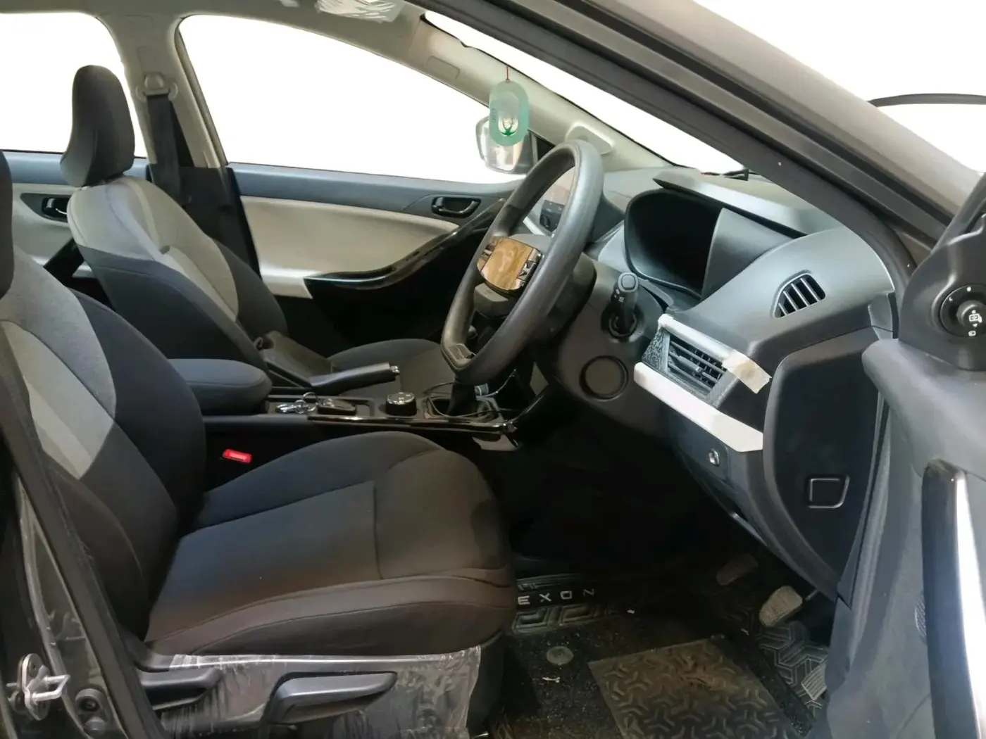 2025 Tata NEXON CREATIVE PLUS S 1.5 REVOTORQ 6 MT DT, Diesel, Manual, 7,209 km, interior