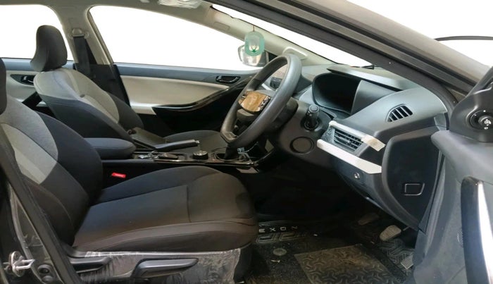 2025 Tata NEXON CREATIVE PLUS S 1.5 REVOTORQ 6 MT DT, Diesel, Manual, 7,209 km, interior