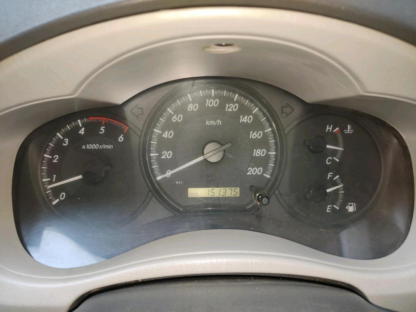 2013 Toyota Innova 2.5 GX 7 STR, Diesel, Manual, 1,51,375 km, interior