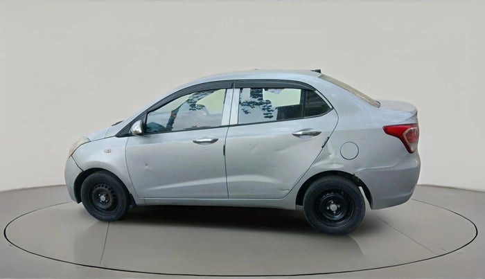 2016 Hyundai Xcent BASE 1.1, Diesel, Manual, 2,08,984 km, exterior