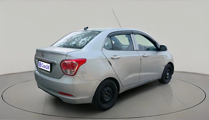 2016 Hyundai Xcent BASE 1.1, Diesel, Manual, 2,08,984 km, exterior