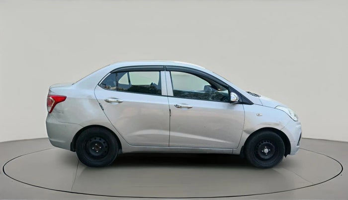 2016 Hyundai Xcent BASE 1.1, Diesel, Manual, 2,08,984 km, exterior