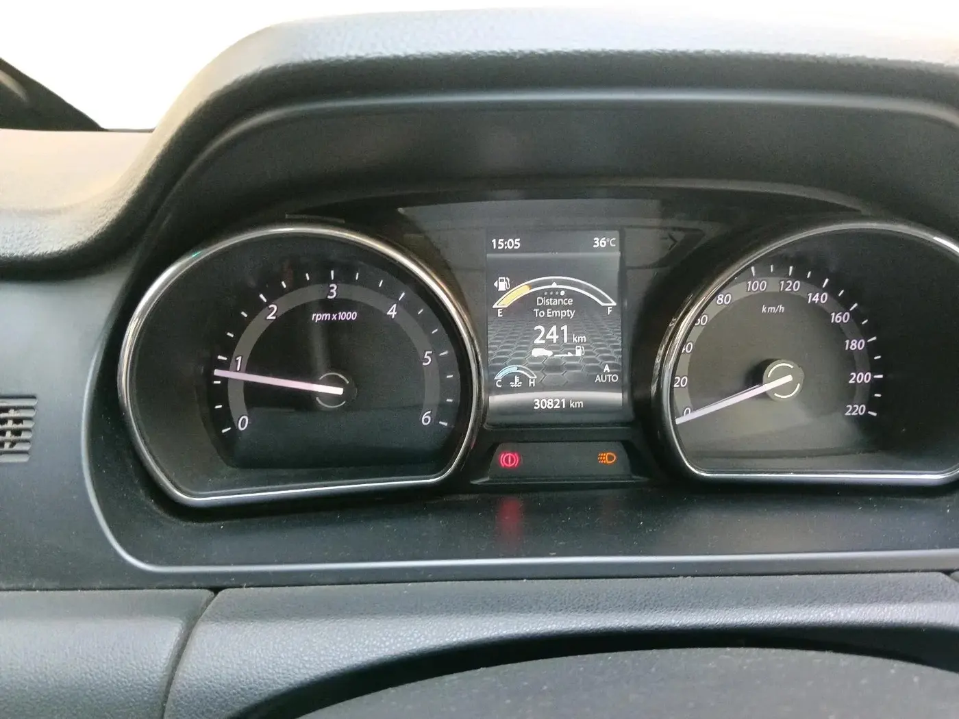 2017 Tata Hexa XT 4X2 7 STR, Diesel, Manual, 30,821 km, interior