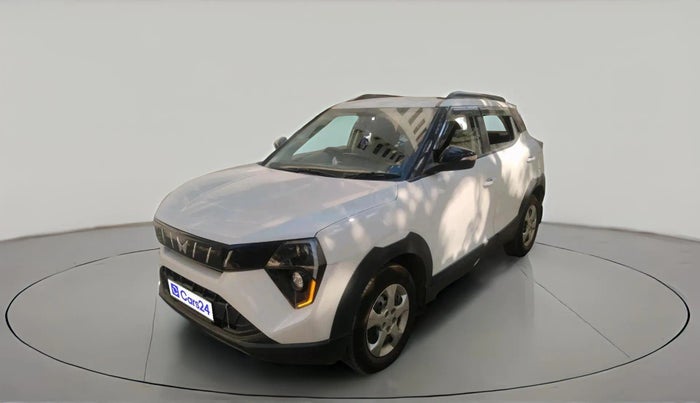 2024 Mahindra XUV 3XO MX3 1.2 L TCMPFi, Petrol, Manual, 8,409 km, exterior