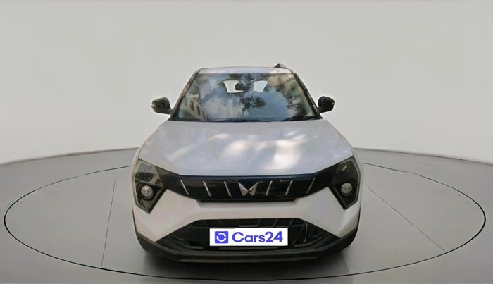 2024 Mahindra XUV 3XO MX3 1.2 L TCMPFi, Petrol, Manual, 8,409 km, exterior