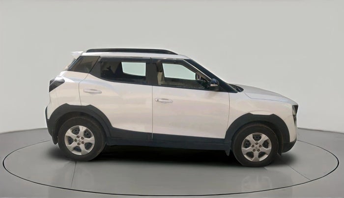 2024 Mahindra XUV 3XO MX3 1.2 L TCMPFi, Petrol, Manual, 8,409 km, exterior