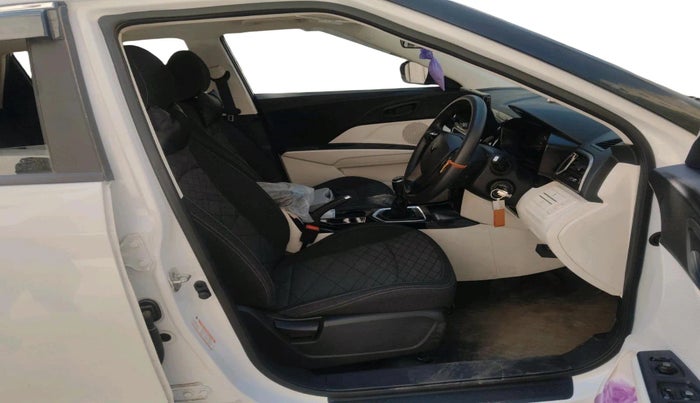 2024 Mahindra XUV 3XO MX3 1.2 L TCMPFi, Petrol, Manual, 8,409 km, interior