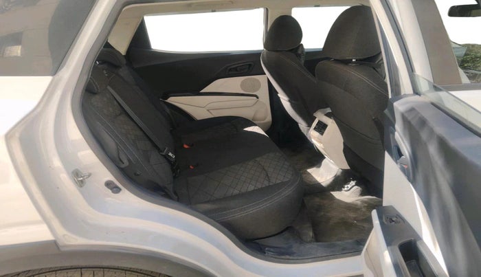 2024 Mahindra XUV 3XO MX3 1.2 L TCMPFi, Petrol, Manual, 8,409 km, interior