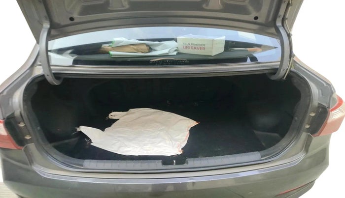 2017 Hyundai Xcent SX 1.2 (O), Petrol, Manual, 1,14,753 km, exterior