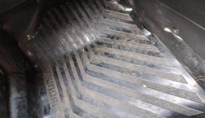 2017 Hyundai Xcent SX 1.2 (O), Petrol, Manual, 1,14,753 km, interior