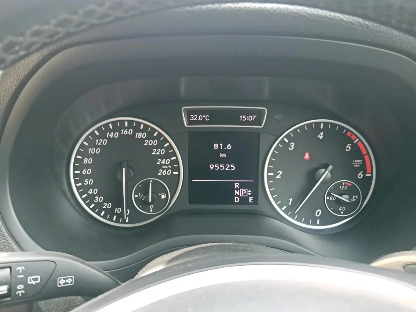 2014 Mercedes Benz B Class B180, Diesel, Automatic, 95,525 km, interior