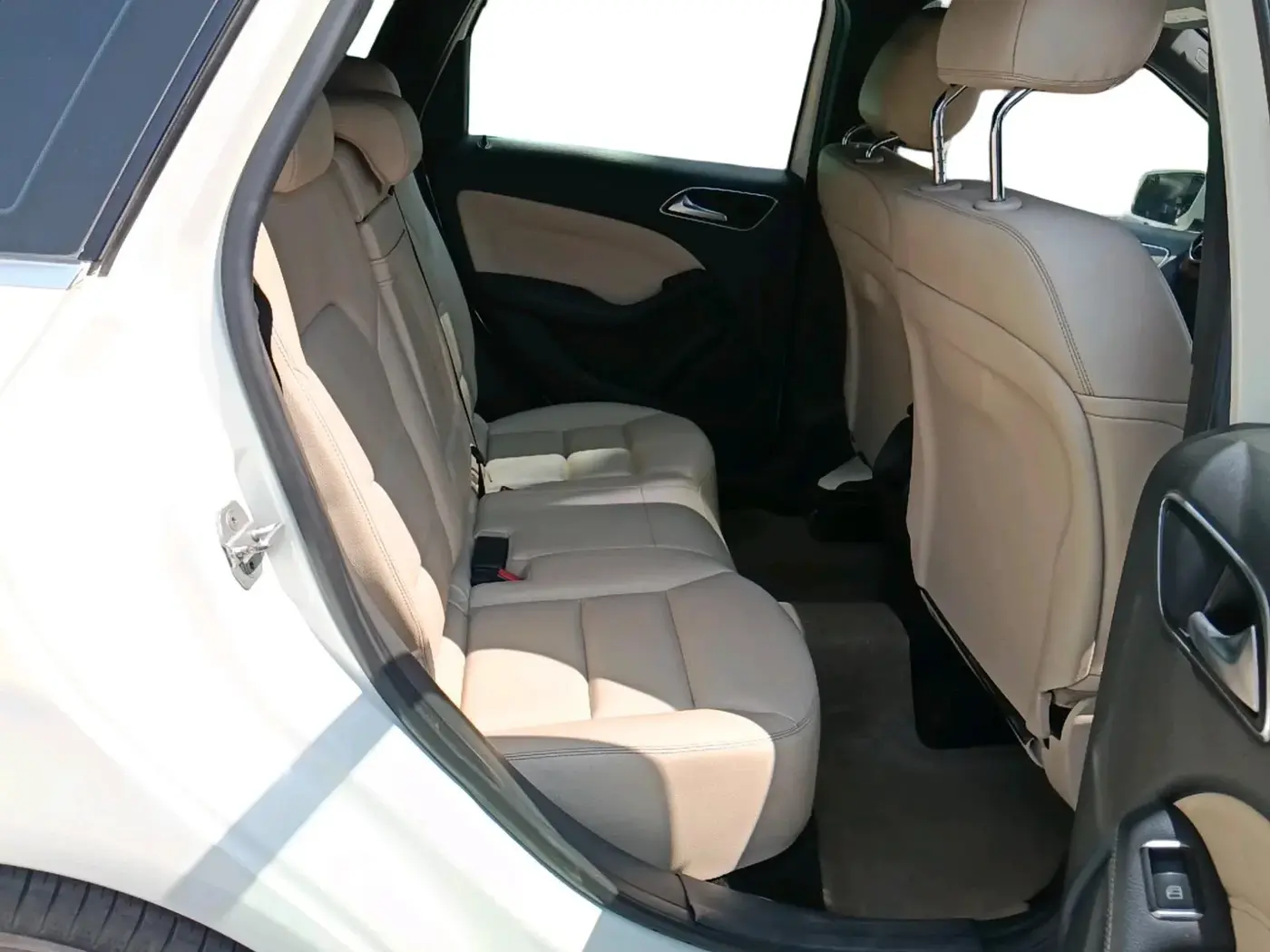 2014 Mercedes Benz B Class B180, Diesel, Automatic, 95,525 km, interior