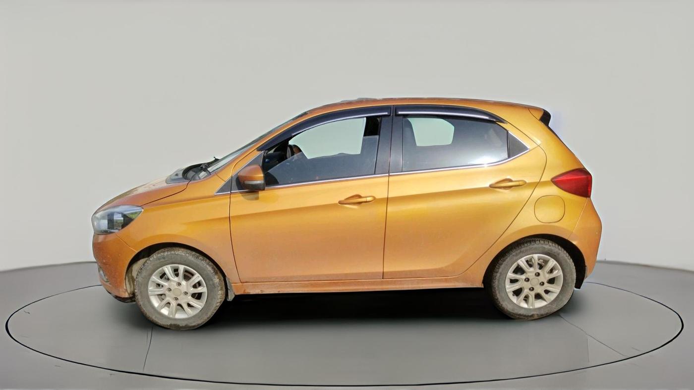 2017 Tata Tiago XZ PETROL, CNG, Manual, 17,073 km, exterior