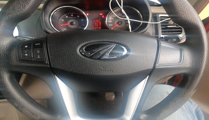 2018 Mahindra TUV300 T10 AMT DUAL TONE, Diesel, Automatic, 47,418 km, interior