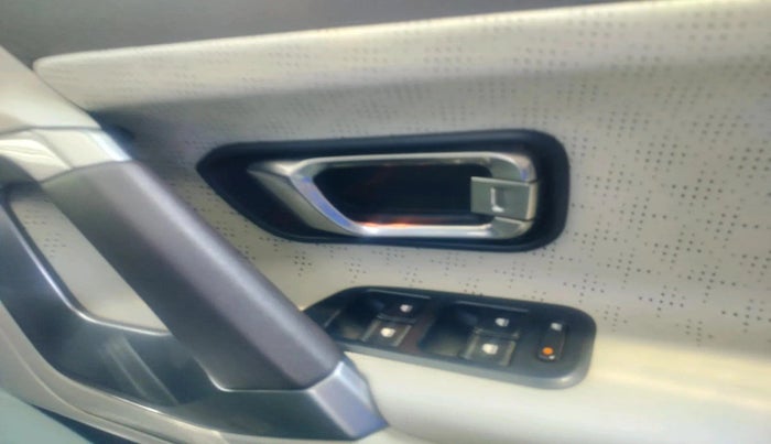 2023 Tata Safari ACCOMPLISHED PLUS DUAL TONE, Diesel, Manual, 22,041 km, interior