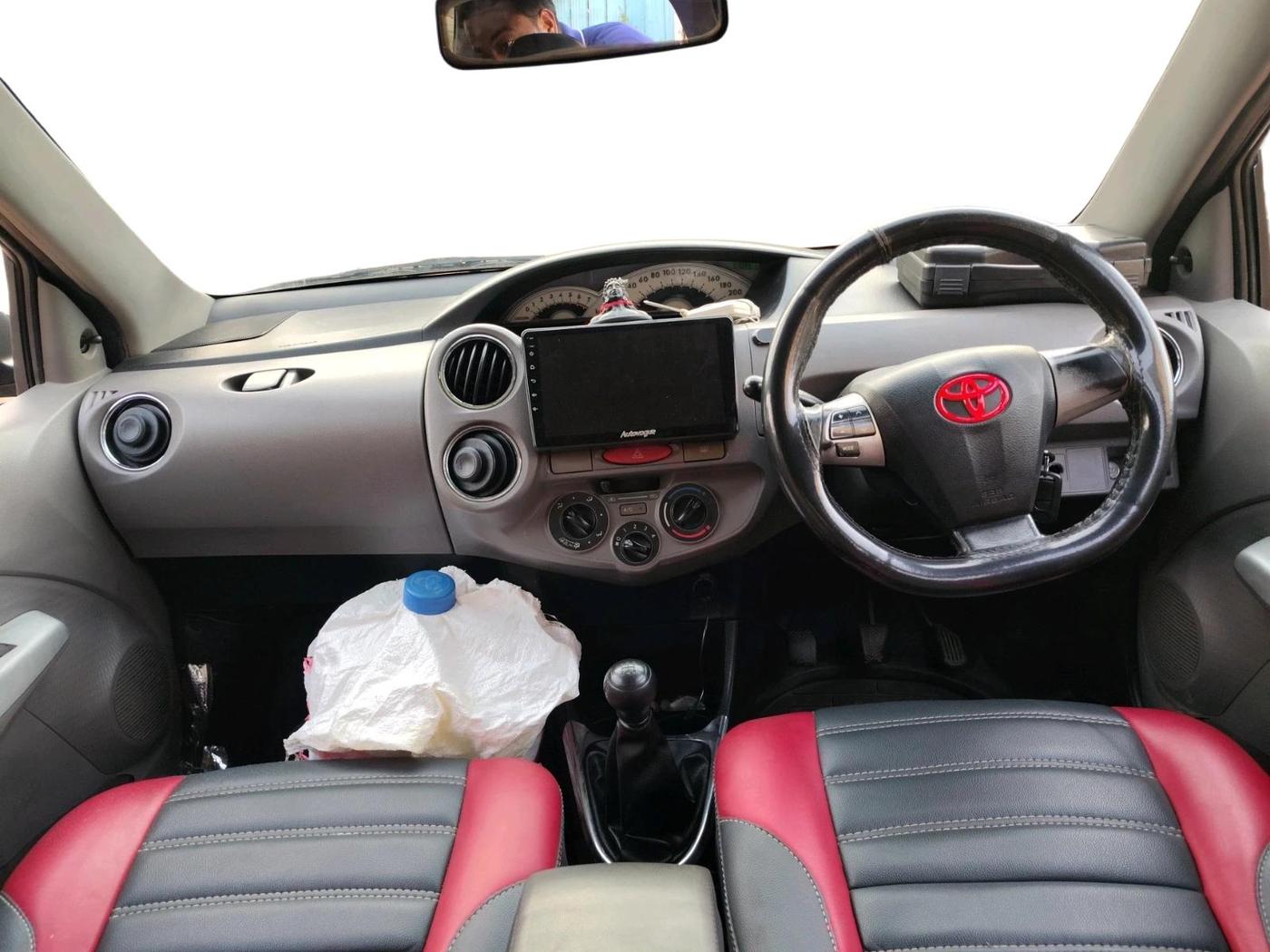 2011 Toyota Etios V, Petrol, Manual, 1,45,011 km, interior