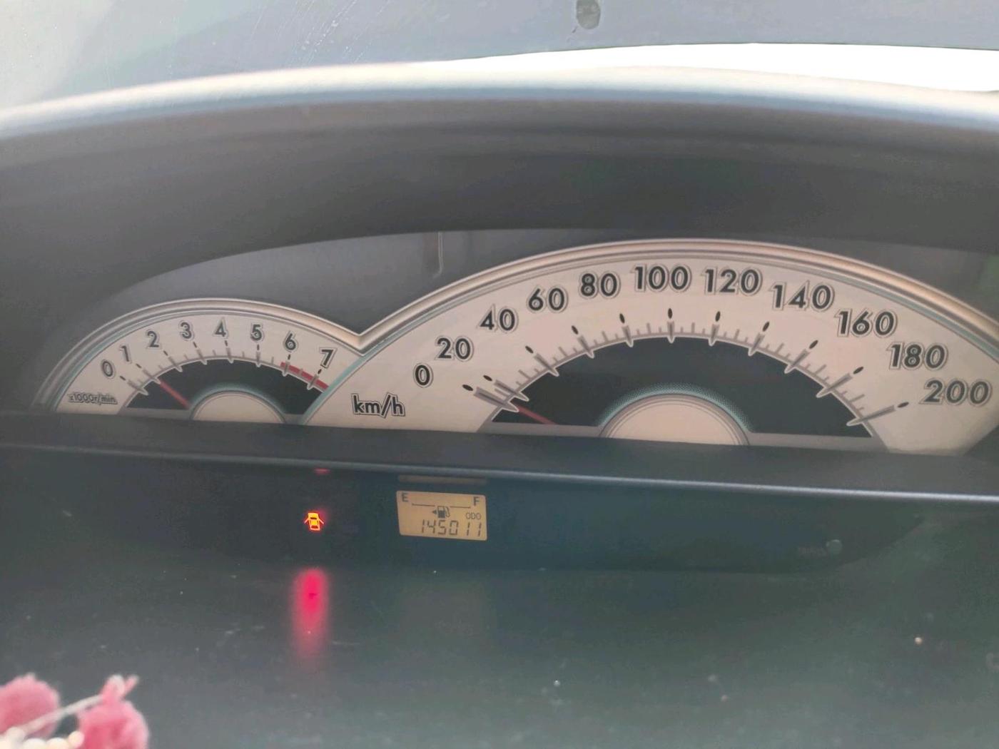 2011 Toyota Etios V, Petrol, Manual, 1,45,011 km, interior