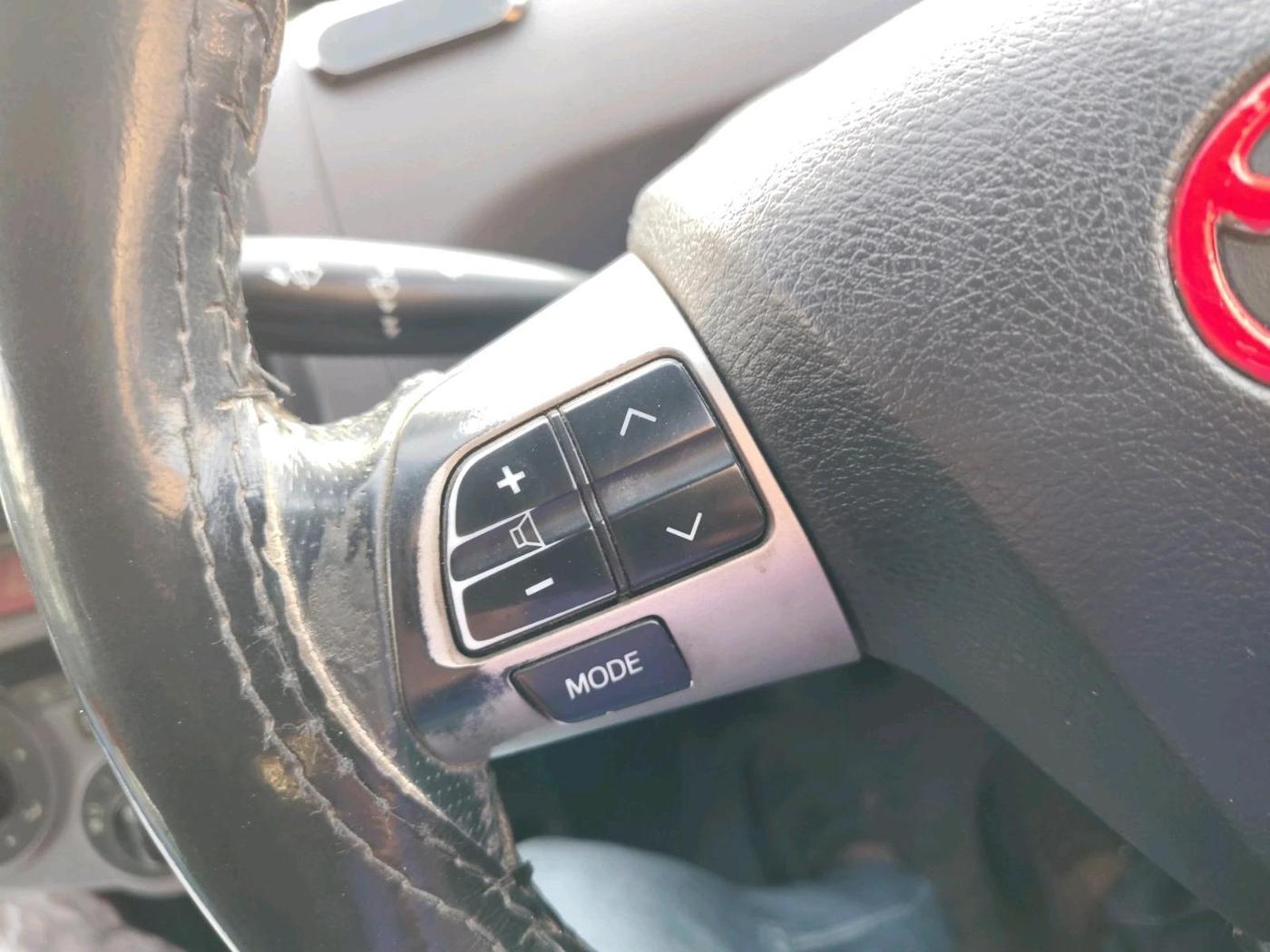 2011 Toyota Etios V, Petrol, Manual, 1,45,011 km, interior