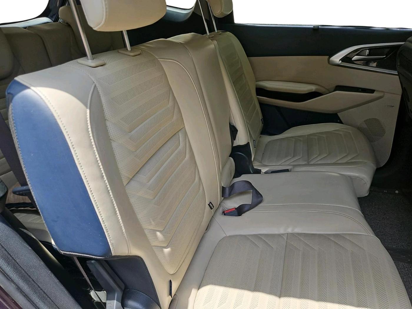 2022 KIA CARENS LUXURY PLUS 1.5 DIESEL 7 STR, Diesel, Manual, 30,169 km, interior