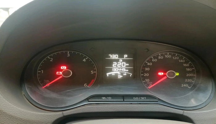 2015 Volkswagen Vento HIGHLINE 1.5 AT, Diesel, Automatic, 1,30,449 km, interior