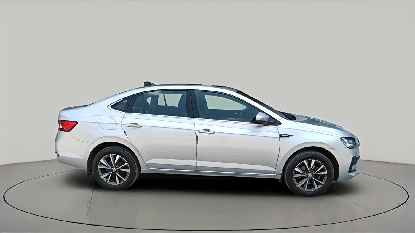 2023 Skoda SLAVIA STYLE 1.0L TSI MT, Petrol, Manual, 21,411 km, exterior