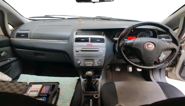 2013 Fiat Grand Punto SPORT 1.3, Diesel, Manual, 1,21,307 km, interior