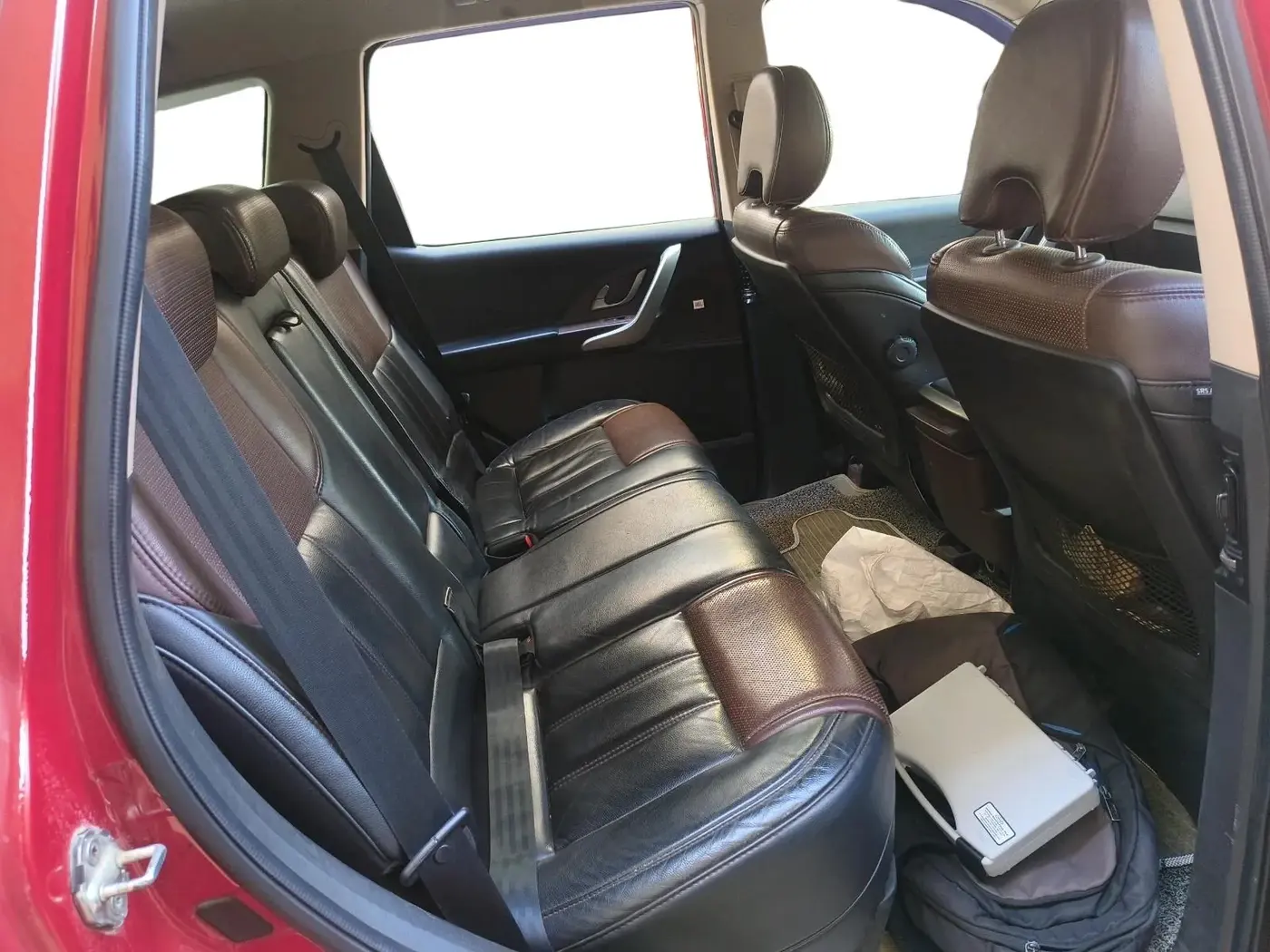 2014 Mahindra XUV500 W8, Diesel, Manual, 1,84,440 km, interior