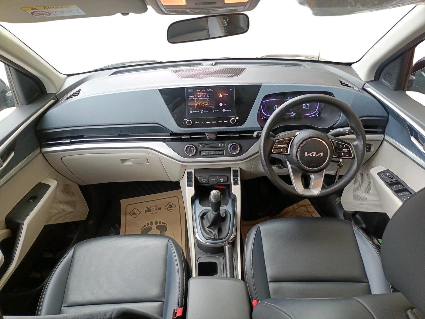 2025 KIA CARENS Premium (O) 1.5 Petrol 7 STR, Petrol, Manual, 23,733 km, interior