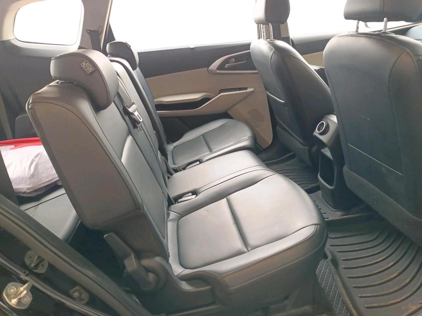 2025 KIA CARENS Premium (O) 1.5 Petrol 7 STR, Petrol, Manual, 23,733 km, interior