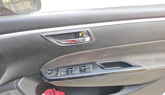 2013 Maruti Swift VXI, Petrol, Manual, 68,431 km, interior