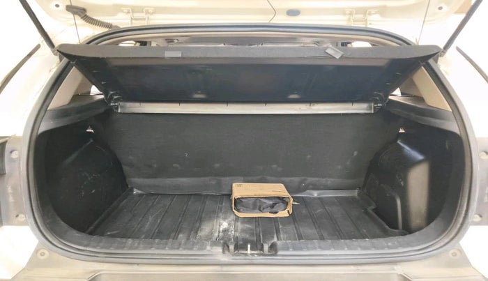 2024 KIA SONET HTK (O) 1.2 Petrol MT, Petrol, Manual, 44,463 km, exterior