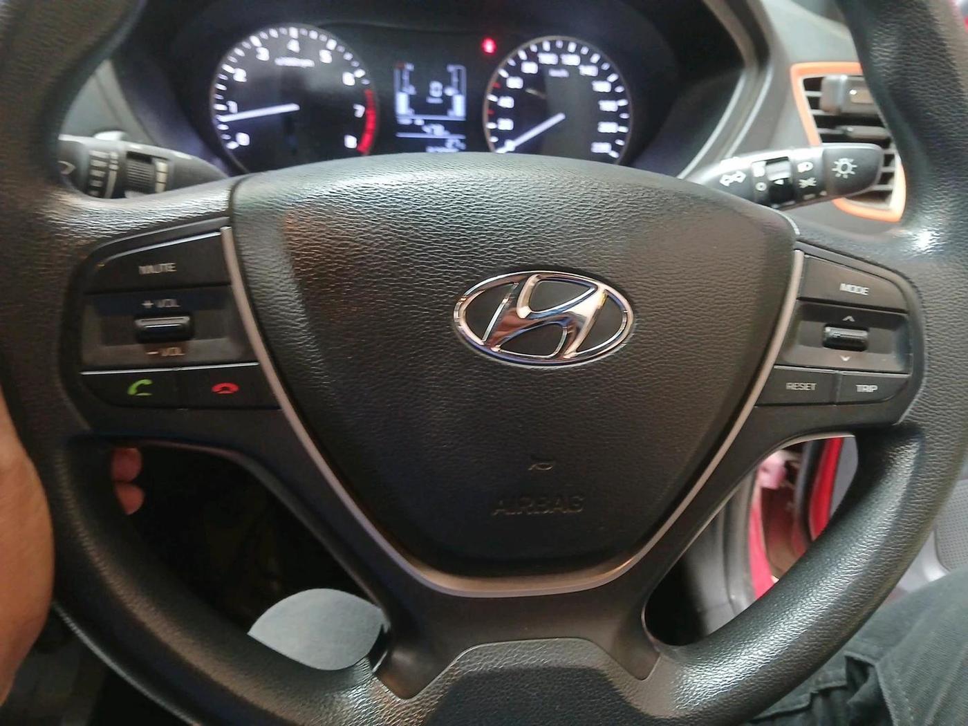 2016 Hyundai i20 Active 1.2 S, Petrol, Manual, 97,005 km, interior