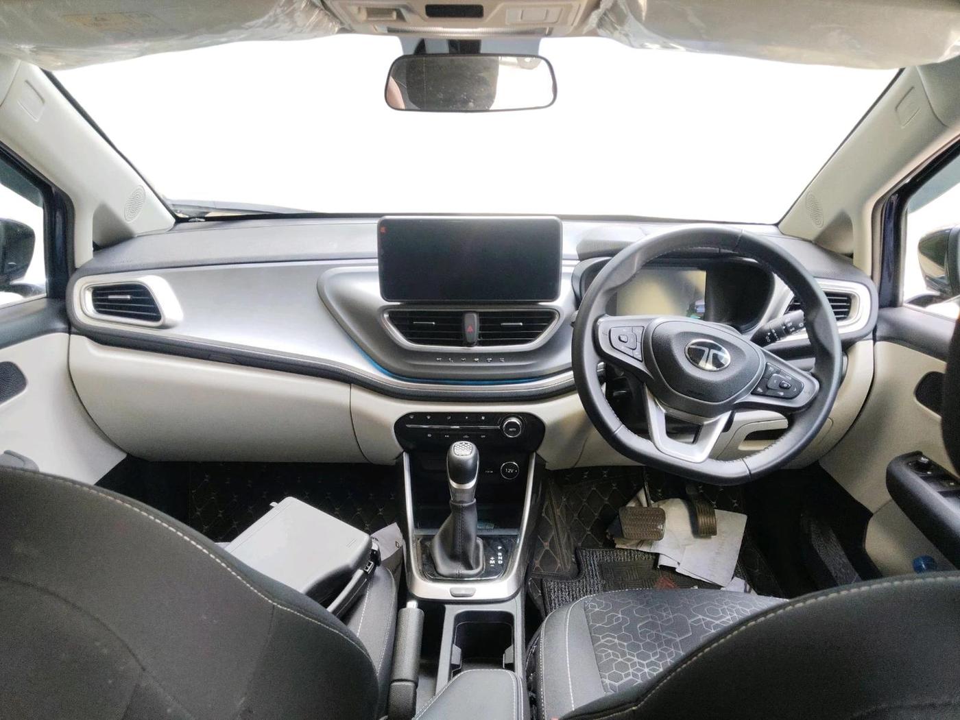 2024 Tata ALTROZ XZA Plus (S) Lux Petrol, Petrol, Automatic, 11,651 km, interior
