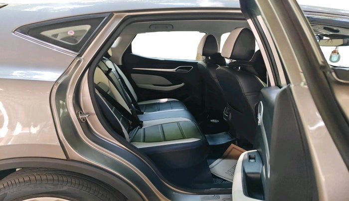 2025 MG ASTOR Sprint 1.5 MT (Ivory), Petrol, Manual, 10,171 km, interior