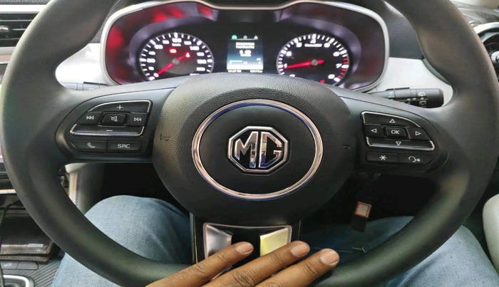 2025 MG ASTOR Sprint 1.5 MT (Ivory), Petrol, Manual, 10,171 km, interior