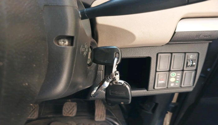 2014 Maruti Wagon R 1.0 LXI CNG, CNG, Manual, 1,36,021 km, interior