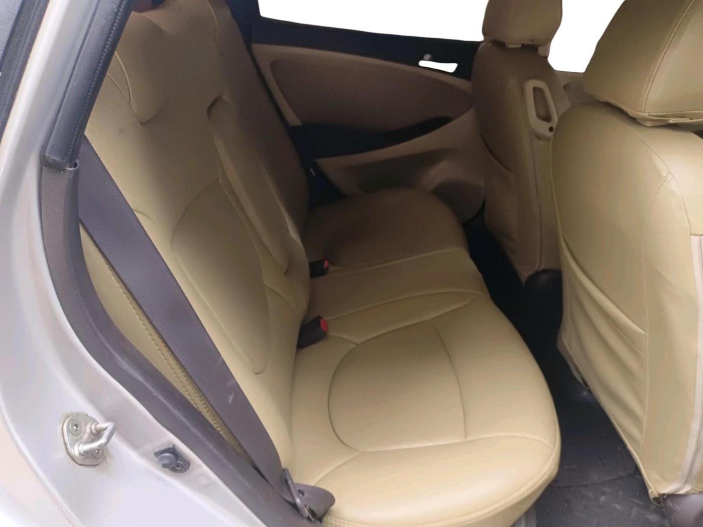 2015 Hyundai Verna FLUIDIC 1.6 CRDI S(O) 4S, Diesel, Manual, 2,74,319 km, interior