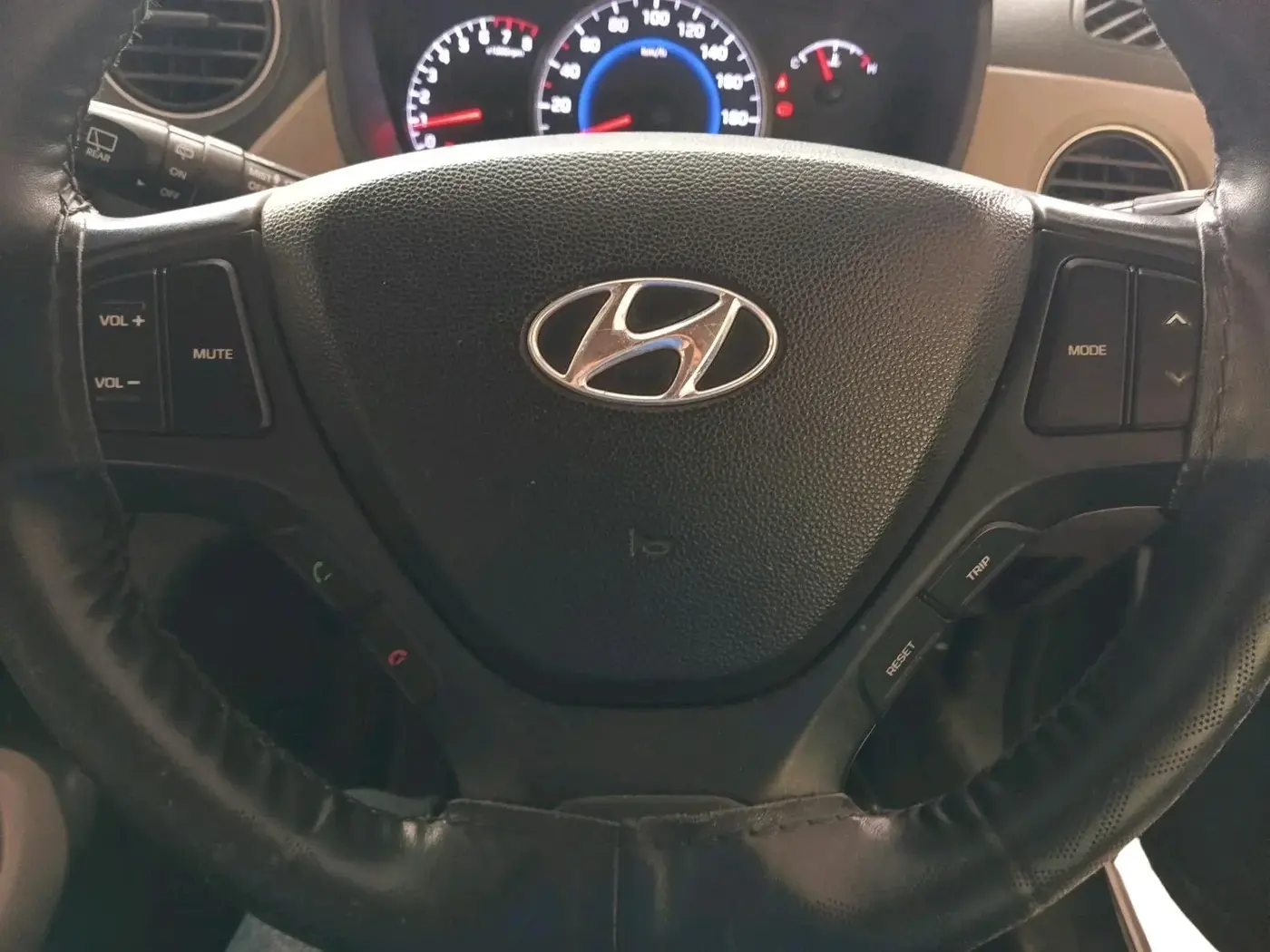 2015 Hyundai Grand i10 ASTA 1.2 KAPPA VTVT, Petrol, Manual, 68,274 km, interior