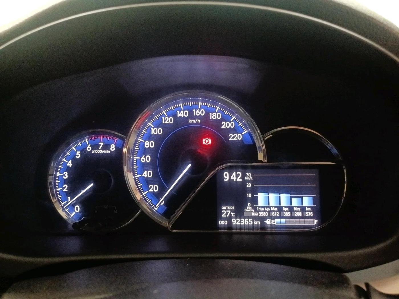 2018 Toyota YARIS G MT, Petrol, Manual, 92,365 km, interior
